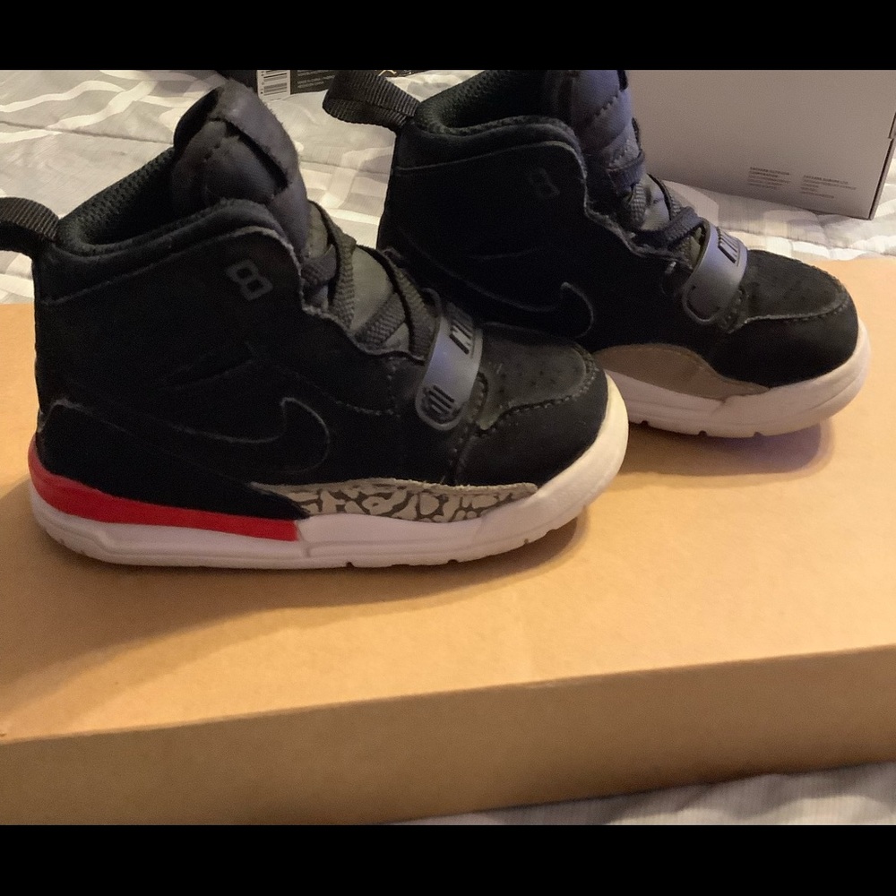 Nike Jordan Legacy 312